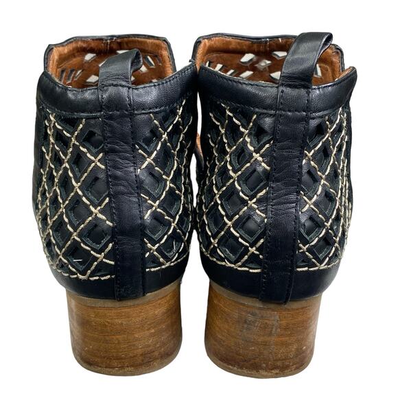 Jeffrey Campbell Women’s Taggert Black Cut Out Ankle Booties Size US 8 - Picture 8 of 11